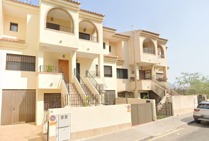 Image No.1-4 Bed Townhouse for sale