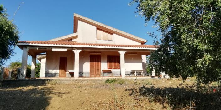 Image No.1-3 Bed Villa for sale