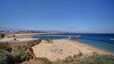 batata beach 10 minute walk away