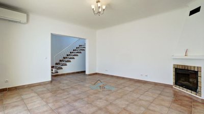 spacious living room