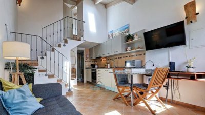 stairs to loft bedroom