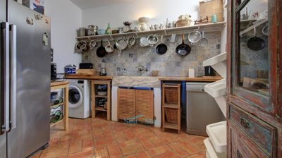 kitchen alcove