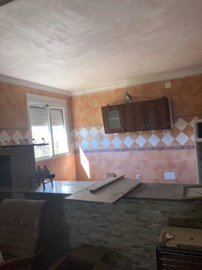 property148543640