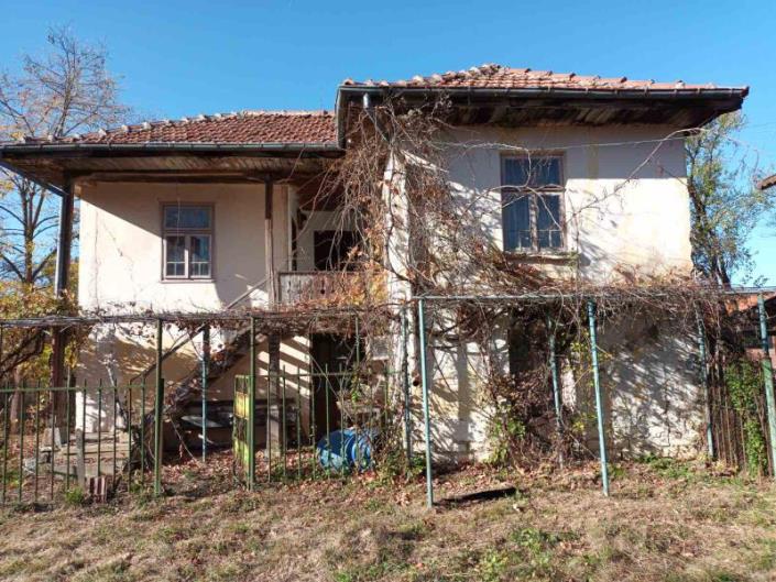 Image No.1-Maison de campagne de 2 chambres à vendre à Gabrovo