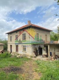 1 - Gabrovo, Country Property