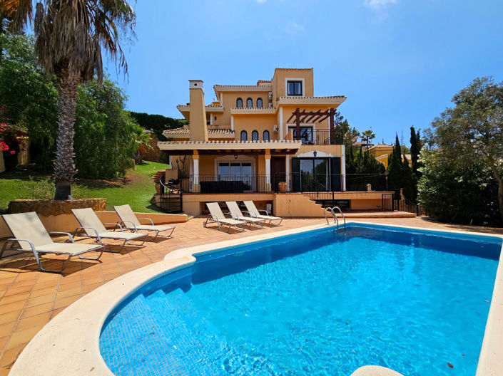 Image No.1-6 Bed Villa for sale