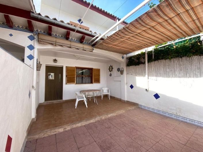 Image No.1-3 Bed Villa for sale