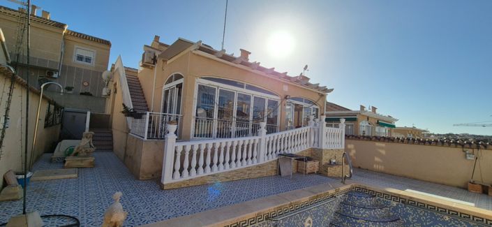 Image No.1-3 Bed Villa for sale