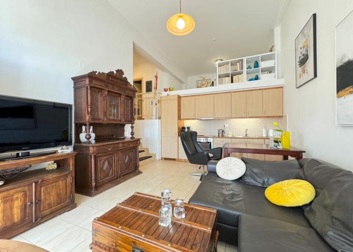 Image No.1-2 Bed Maisonette for sale