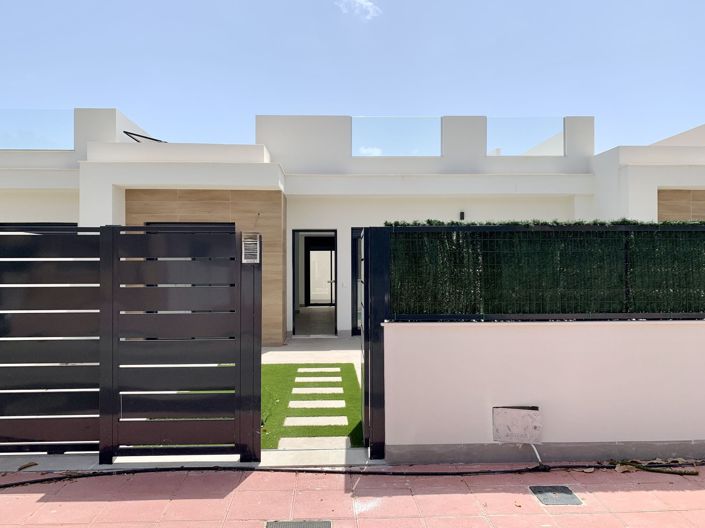 Image No.1-3 Bed Villa for sale