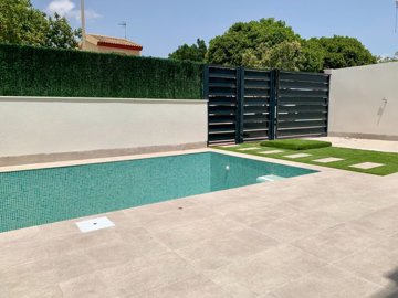 terrace-pool-parking