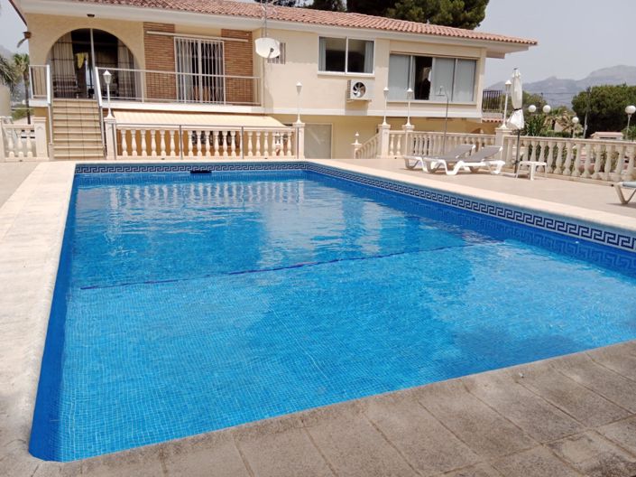 Image No.1-4 Bed Villa for sale