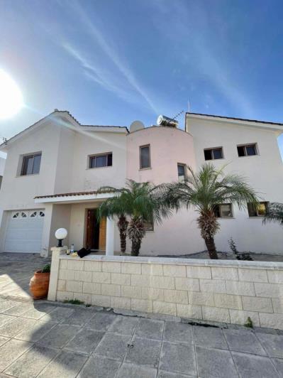 Image No.1-4 Bed Villa / Detached for sale