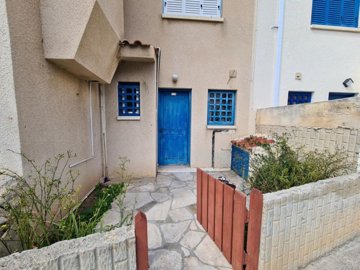 Town House / Maisonette For Sale  in  Kato Paphos - Tombs of The Kings