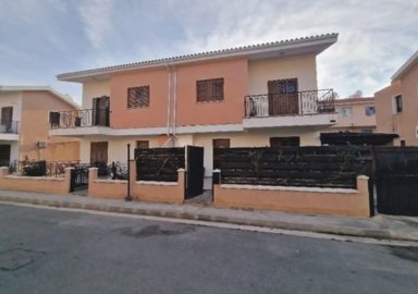 Semi Detached Villa For Sale  in  Kato Paphos - Universal