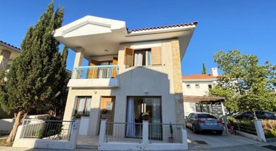 Detached Villa For Sale  in  Kato Paphos - Universal