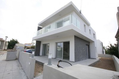 Detached Villa For Sale  in  Anavargos