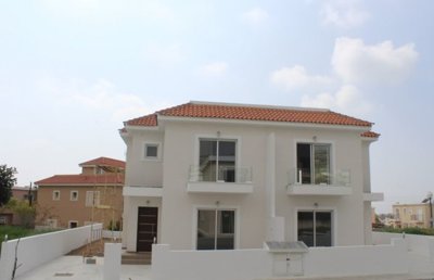 Semi Detached Villa For Sale  in  Yeroskipou