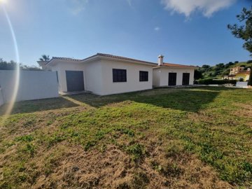 Bungalow For Sale  in  Pissouri