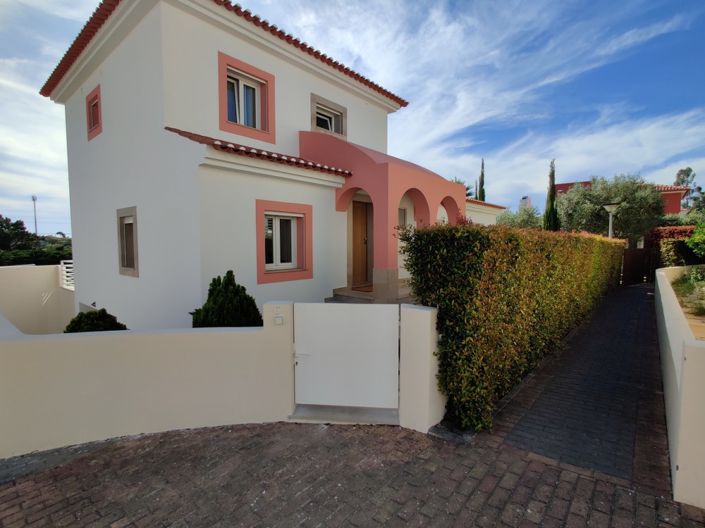 Image No.1-4 Bed Villa for sale