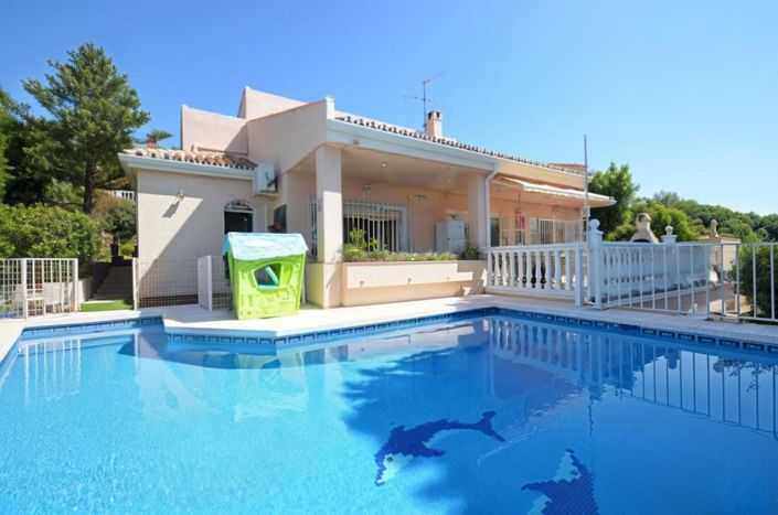 Image No.1-4 Bed Villa for sale