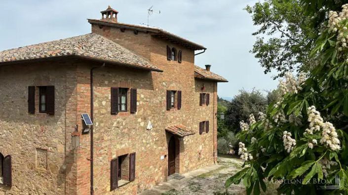 Image No.1-Maison de campagne de 7 chambres à vendre à Montepulciano