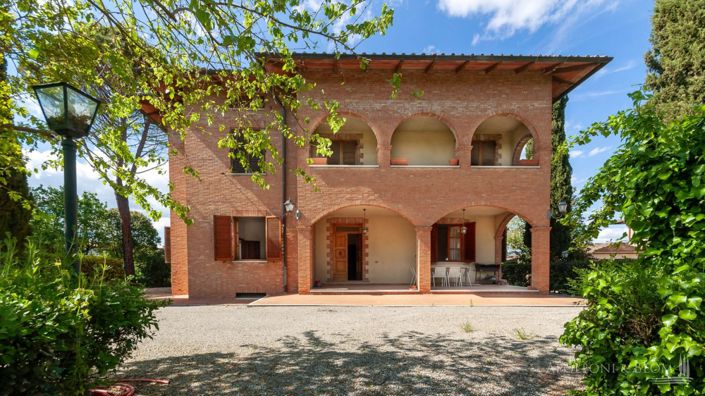 Image No.1-Maison de campagne de 5 chambres à vendre à Montepulciano