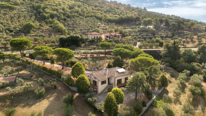 Image No.1-Maison de campagne de 4 chambres à vendre à Cortona