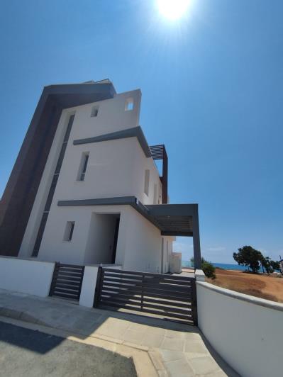 Image No.1-4 Bed Villa for sale