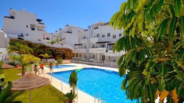 Image No.1-Appartement de 2 chambres à vendre à Estepona