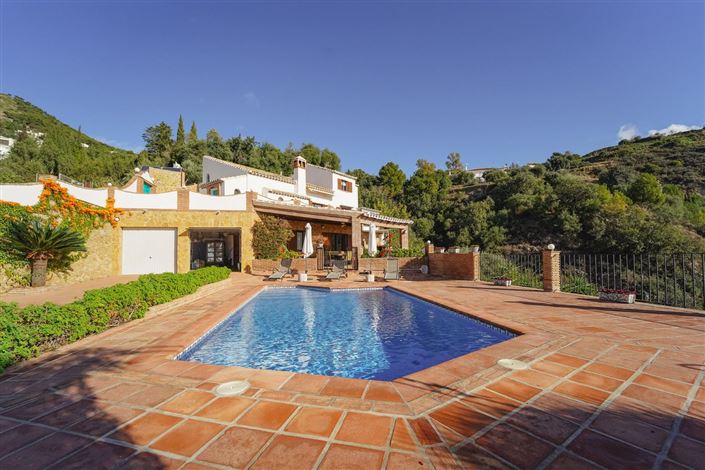 Image No.1-3 Bed Villa for sale