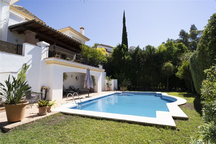 Image No.1-4 Bed Villa for sale