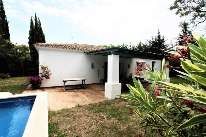 Image No.1-4 Bed Villa for sale