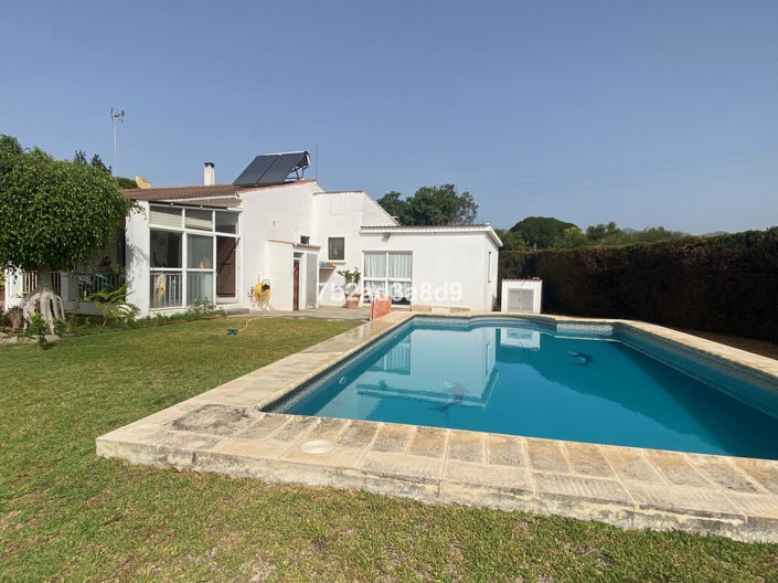 Image No.1-5 Bed Villa for sale