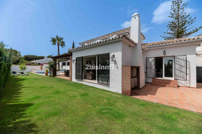 Image No.1-4 Bed Villa for sale