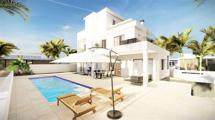 Image No.1-4 Bed Villa for sale