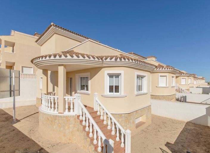 Image No.1-3 Bed Villa for sale