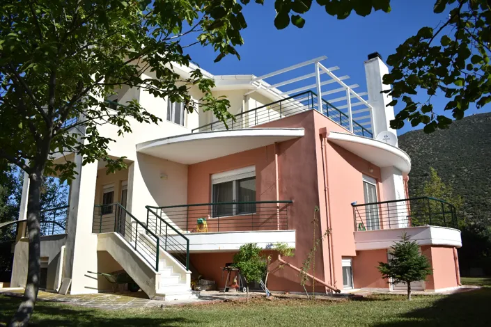 Image No.1-4 Bed Villa for sale