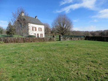 1 - Saint-Martin-Cantalès, Maison