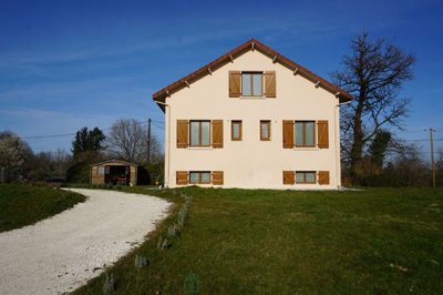 1 - Milhac de Nontron, Property