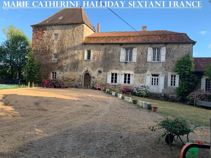 Image No.1-7 Bed Chateaux for sale