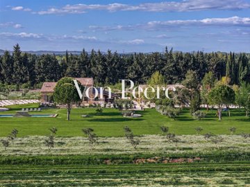 1 - Saint-Remy-de-Provence, House