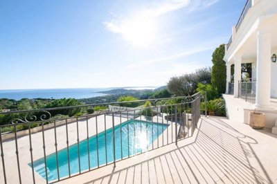 1 - Sainte-Maxime, House