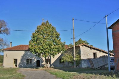 1 - Montjoi, Maison