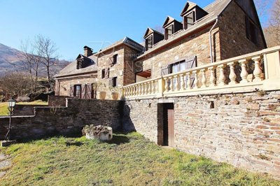 1 - Bagneres-de-Luchon, Maison