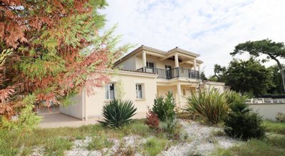 1 - Meschers-sur-Gironde, House