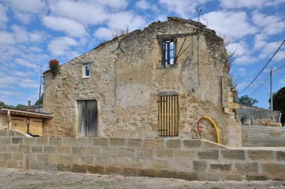 1 - Gironde, House