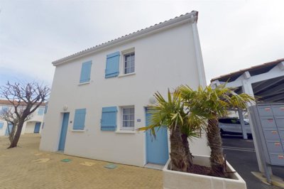 1 - Vaux-sur-Mer, House