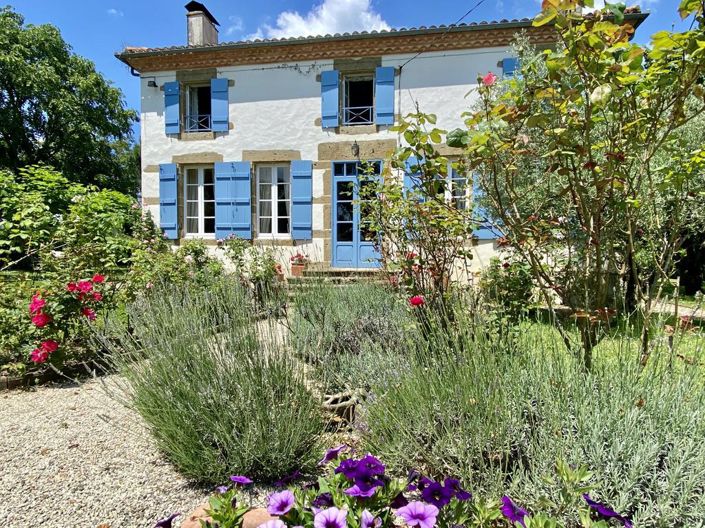 Image No.1-Maison de 6 chambres à vendre à Saint-Sever