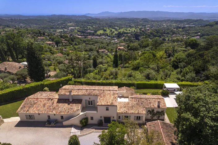 Image No.1-Maison de 6 chambres à vendre à Châteauneuf-Grasse